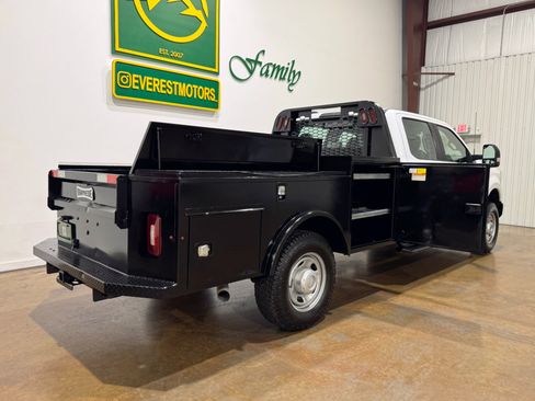 Used 2022 Ford F350 XL w/ Power Equipment Group image 54