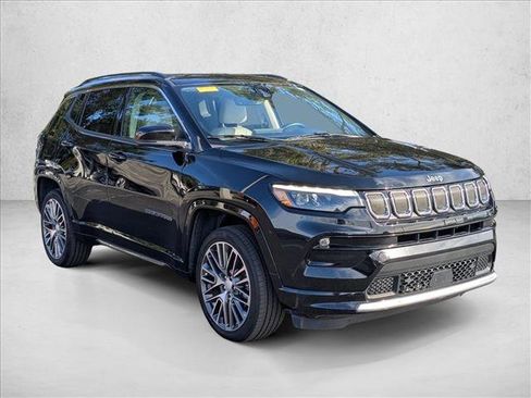 Used 2022 Jeep Compass Limited w/ Elite Group image 3