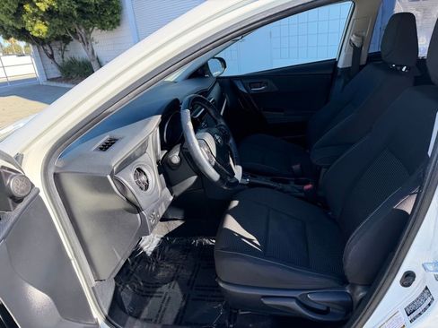 Used 2017 Toyota Corolla iM image 15