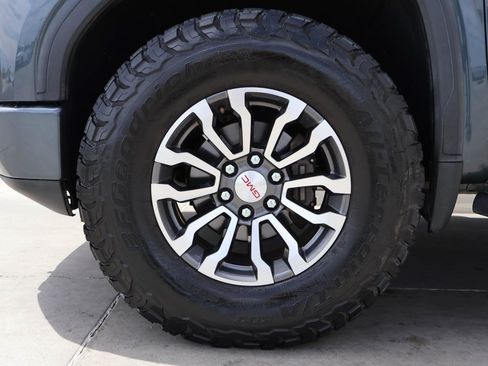 Used 2021 GMC Sierra 1500 AT4 w/ AT4 Premium Package AWD/4WD image 6