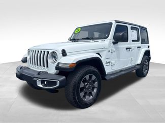 Used 2018 Jeep Wrangler Unlimited Sahara AWD/4WD video 2