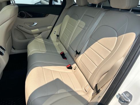 Used 2018 Mercedes-Benz GLC 300 4MATIC image 12