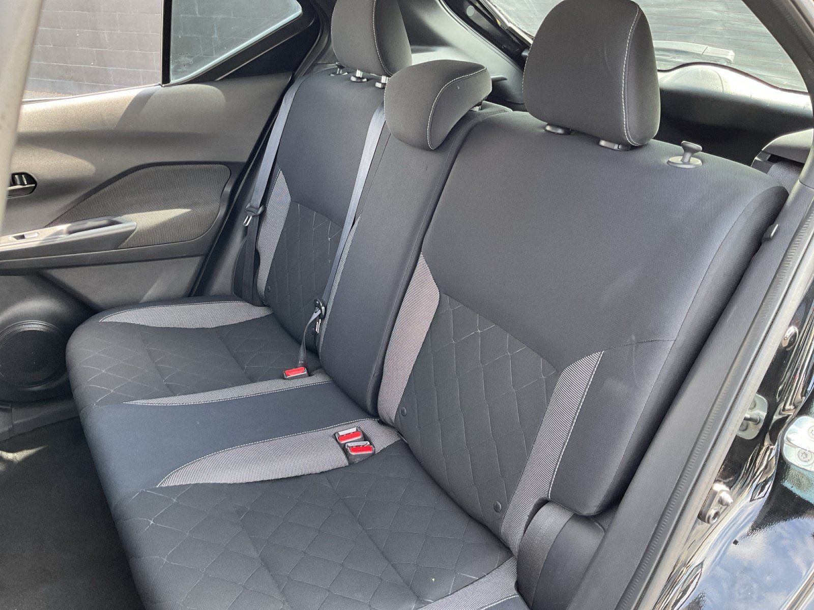 Used 2018 Nissan Kicks S FWD image 19