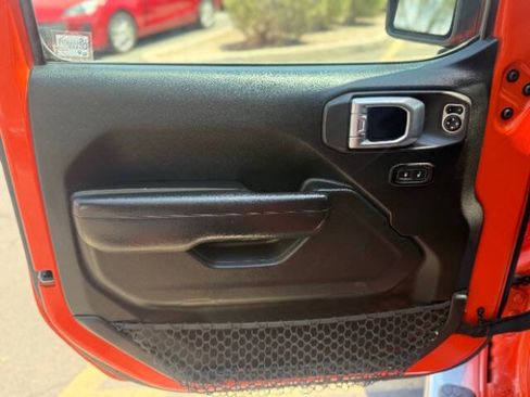 Used 2020 Jeep Wrangler Sport AWD/4WD image 11