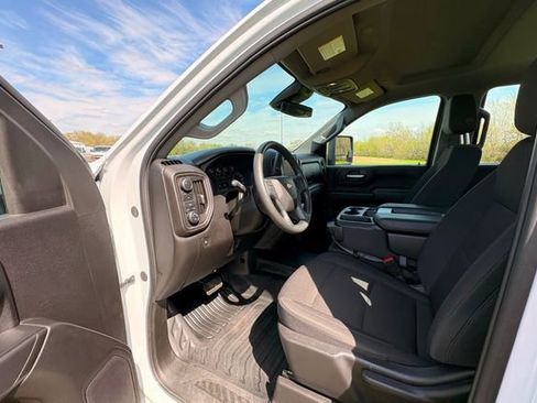 Used 2025 Chevrolet Silverado 3500 W/T AWD/4WD image 24