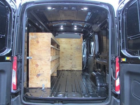 Used 2018 Ford Transit 250 130 Medium Roof image 4