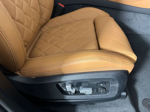 New 2026 BMW X5 xDrive50e w/ Executive Package image 33