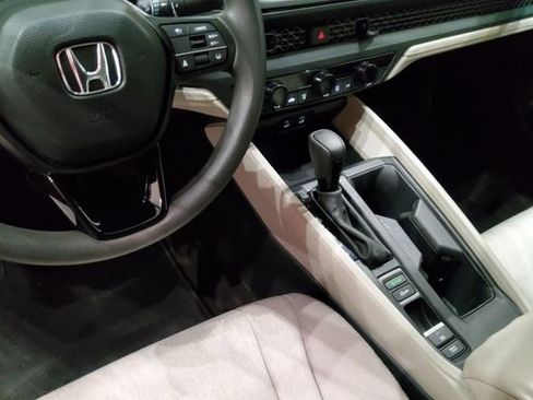 Used 2024 Honda Accord LX image 19