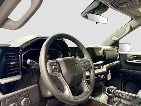 New 2026 Chevrolet Silverado 1500 LT Trail Boss w/ Convenience Package II AWD/4WD image 12