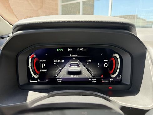 Used 2025 Nissan Rogue Platinum FWD image 18