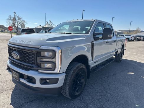 New 2026 Ford F250 XL AWD/4WD image 3
