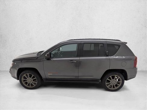 Used 2017 Jeep Compass 75th Anniversary w/ Power Value Group AWD/4WD image 9
