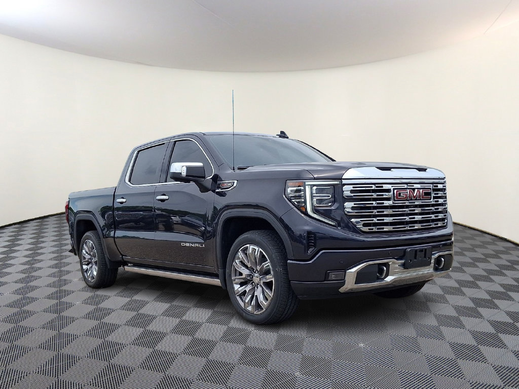 Used 2023 GMC Sierra 1500 Denali w/ Denali Reserve Package AWD/4WD image 1