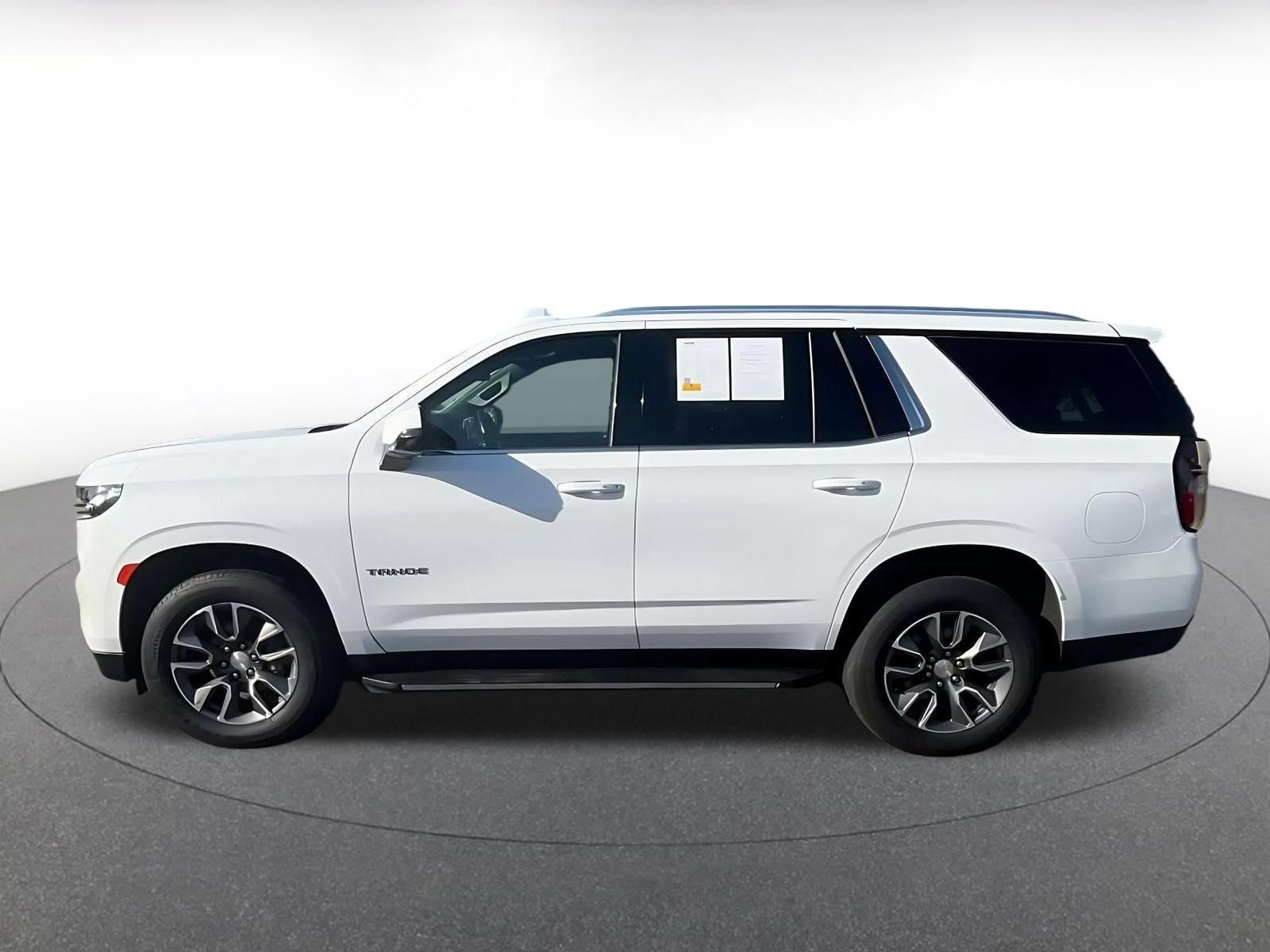 Used 2023 Chevrolet Tahoe LT w/ Luxury Package RWD image 8