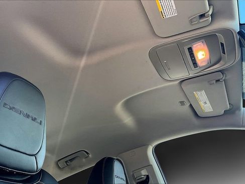 Used 2018 GMC Canyon Denali image 26