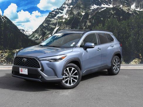 Certified 2022 Toyota Corolla Cross XLE w/ Convenience Package image 6