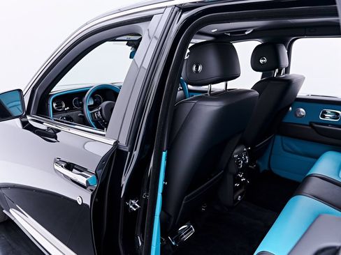 Used 2025 Rolls-Royce Cullinan AWD/4WD image 41
