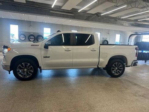 Certified 2022 Chevrolet Silverado 1500 LT w/ Texas Edition Plus AWD/4WD image 11