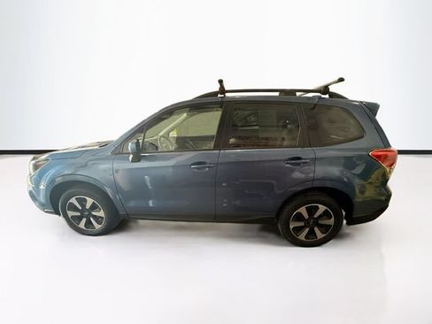 Used 2017 Subaru Forester 2.5i Premium AWD/4WD image 9