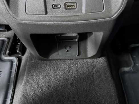 New 2026 GMC Canyon Elevation w/ Convenience Package RWD image 26