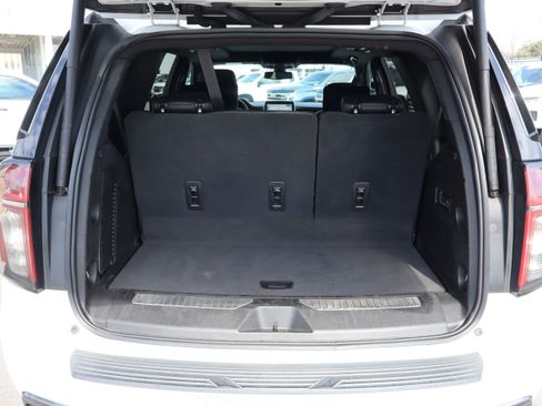 Used 2021 Chevrolet Tahoe RST w/ Luxury Package image 35