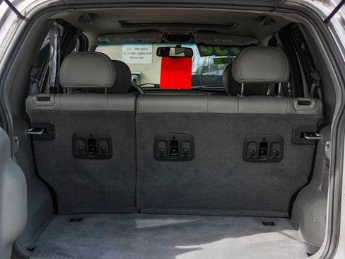 Used 2007 Jeep Liberty Limited image 25