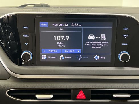 Used 2023 Hyundai Sonata SE w/ Preferred Accessory Package FWD image 19