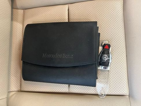 Used 2016 Mercedes-Benz E 350 Sedan image 58