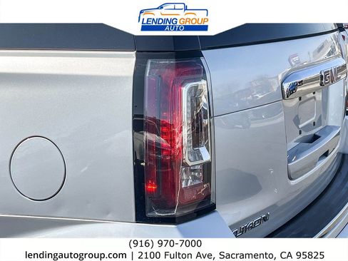 Used 2019 GMC Yukon Denali image 8