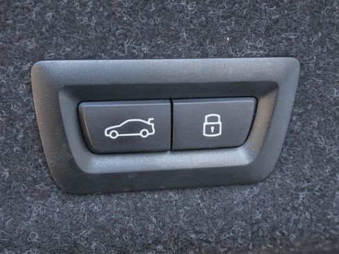 Used 2025 BMW 330i Sedan RWD image 34