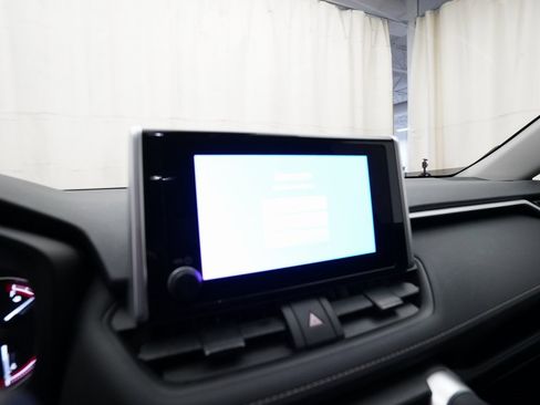 Used 2023 Toyota RAV4 LE image 6