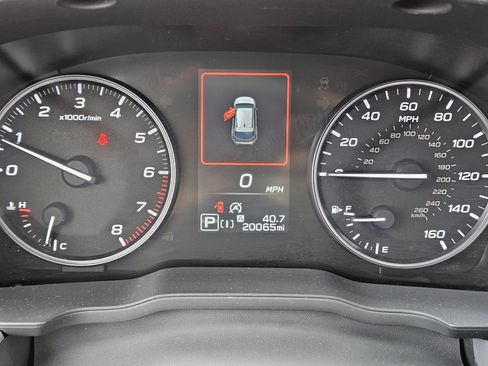 Used 2025 Subaru Crosstrek 2.0i Premium AWD/4WD image 25