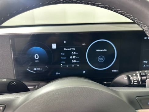 Certified 2025 Hyundai Kona Limited image 17