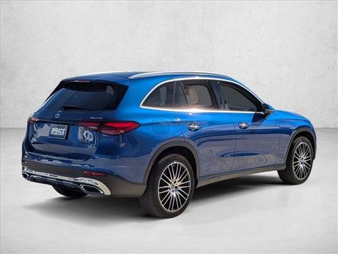 Certified 2026 Mercedes-Benz GLC 300 4MATIC image 5