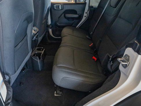 Used 2021 Jeep Wrangler Unlimited Sport image 27