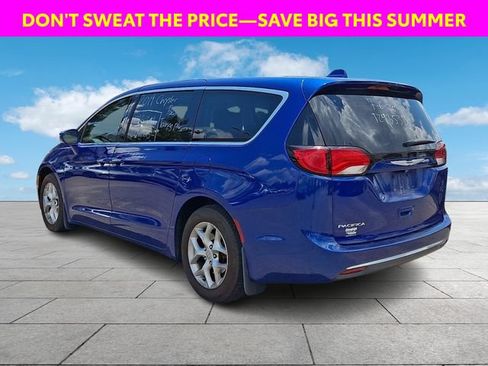 Used 2019 Chrysler Pacifica Touring Plus w/ Tire & Wheel Group FWD image 5