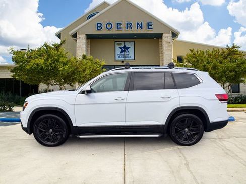 Used 2018 Volkswagen Atlas SEL Premium AWD/4WD image 2