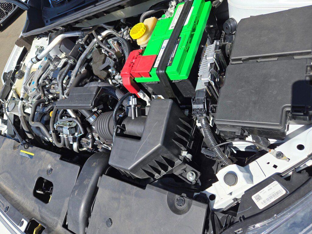 Used 2024 Nissan Sentra SV FWD image 9