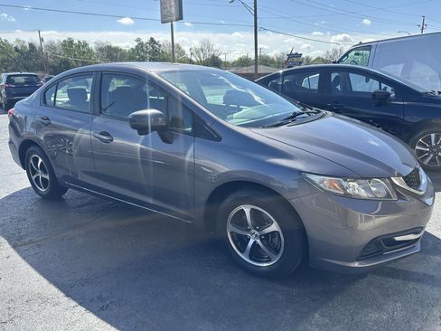 Used 2015 Honda Civic SE image 5