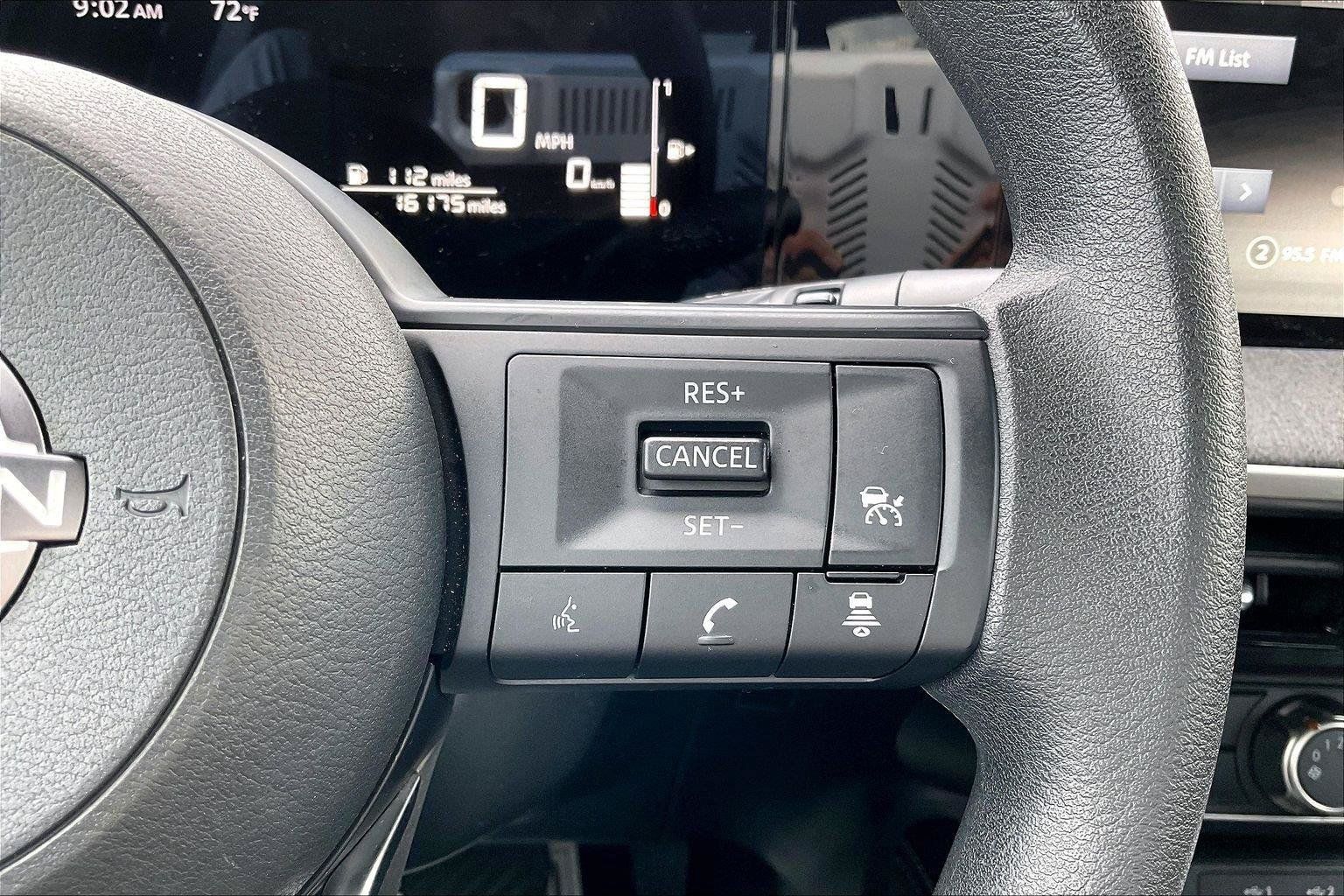 Certified 2025 Nissan Kicks SV AWD/4WD image 20