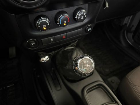 Used 2014 Jeep Wrangler Unlimited Sport w/ Quick Order Package 23S AWD/4WD image 13