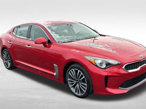 Used 2019 Kia Stinger image 30