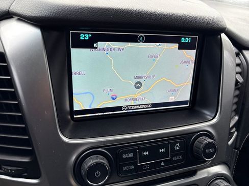 Used 2016 Chevrolet Suburban LT image 17