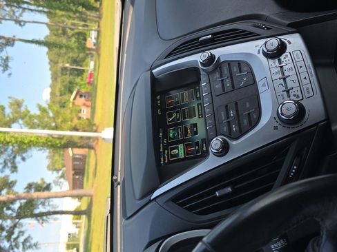 Used 2017 Chevrolet Equinox LT w/ Convenience Package FWD image 30
