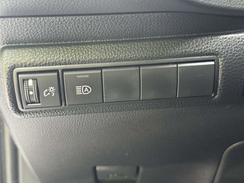 Certified 2025 Toyota Corolla LE AWD/4WD image 19