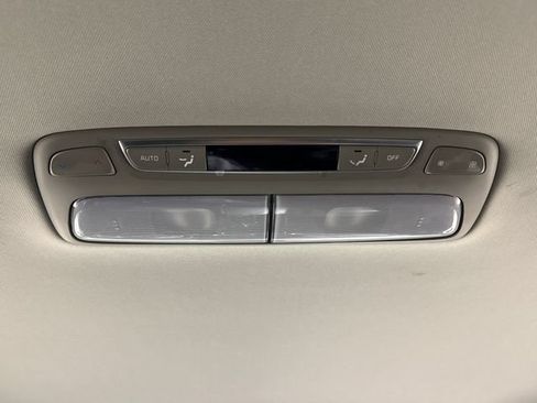 Used 2024 Kia Telluride S AWD/4WD image 29