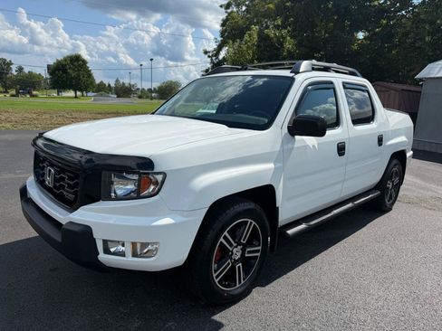 Used 2014 Honda Ridgeline Sport image 3