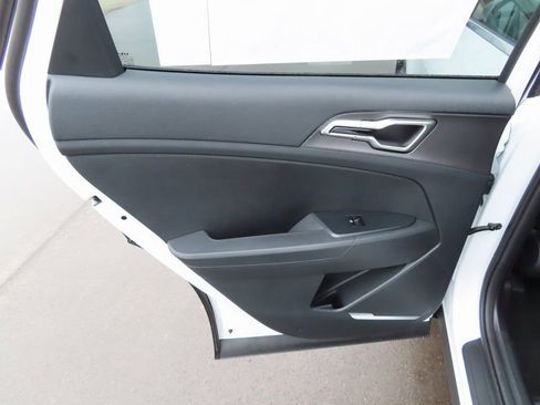 New 2026 Kia Sportage LX image 25