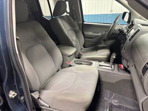 Used 2019 Nissan Frontier SV image 36