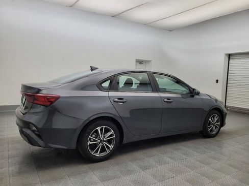 Used 2022 Kia Forte LXS image 10